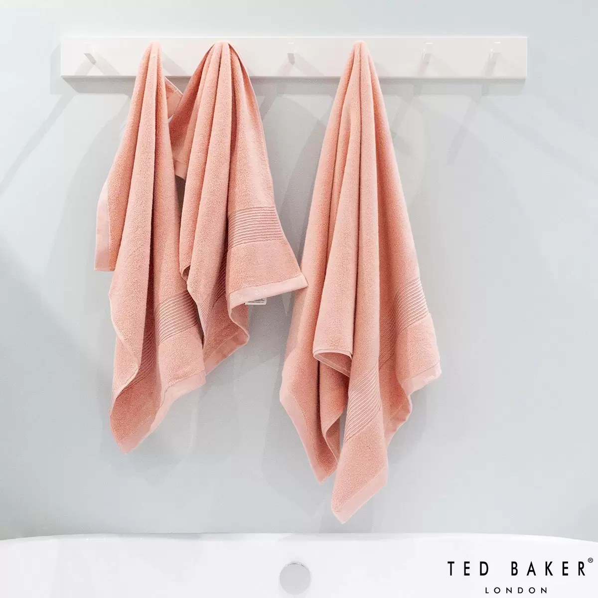 Ted Baker Cotton Luxury Bath Towels (70 x 130 cm)