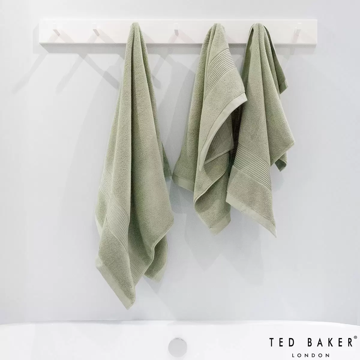 Ted Baker Cotton Luxury Bath Towels (70 x 130 cm)